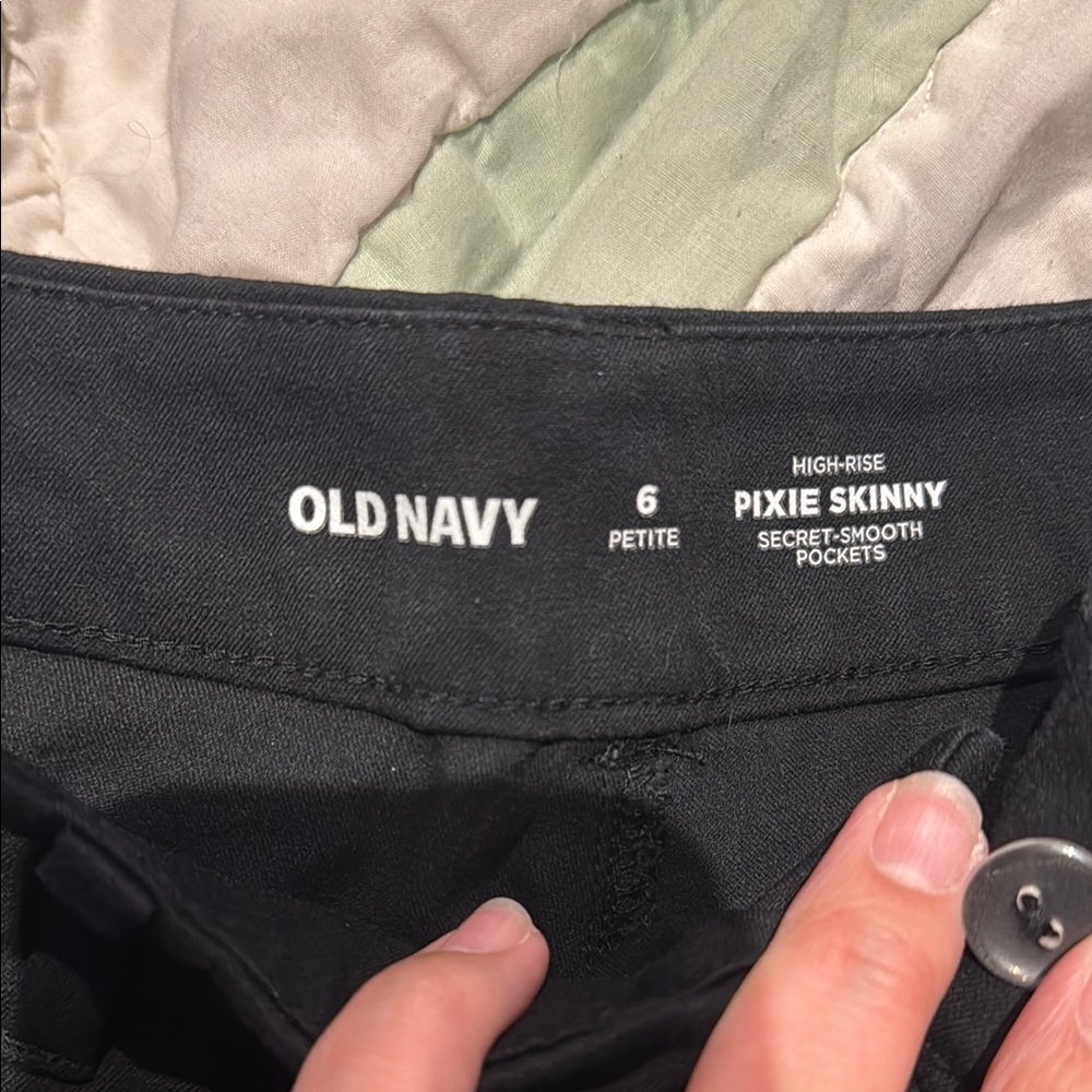 Old Navy Black High-Rise Pixie Pants